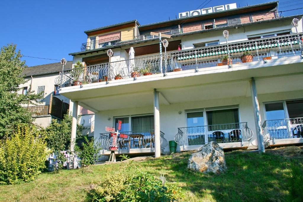 Hotel Restaurant Moselblick Винтрих Экстерьер фото